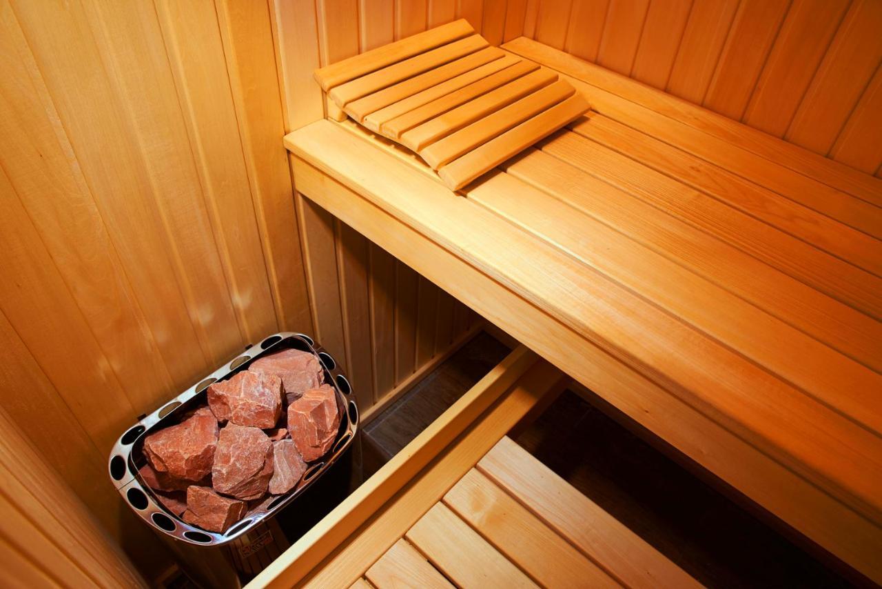 Big Jacuzzi , Sauna , Khreshchatyk apartments Kijów Zewnętrze zdjęcie